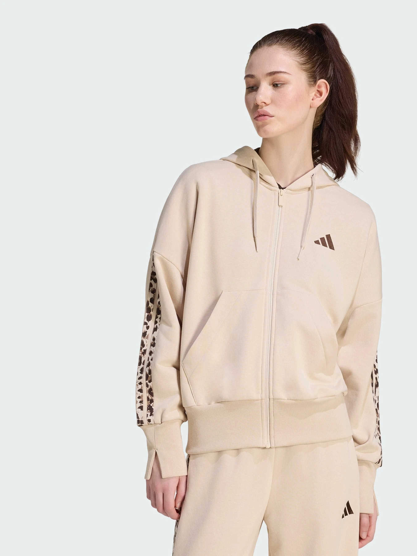 Худі та світшоти Adidas 3 Stripes модель KH1547 Худі та світшоти Adidas 3 Stripes модель KH1547 Фото