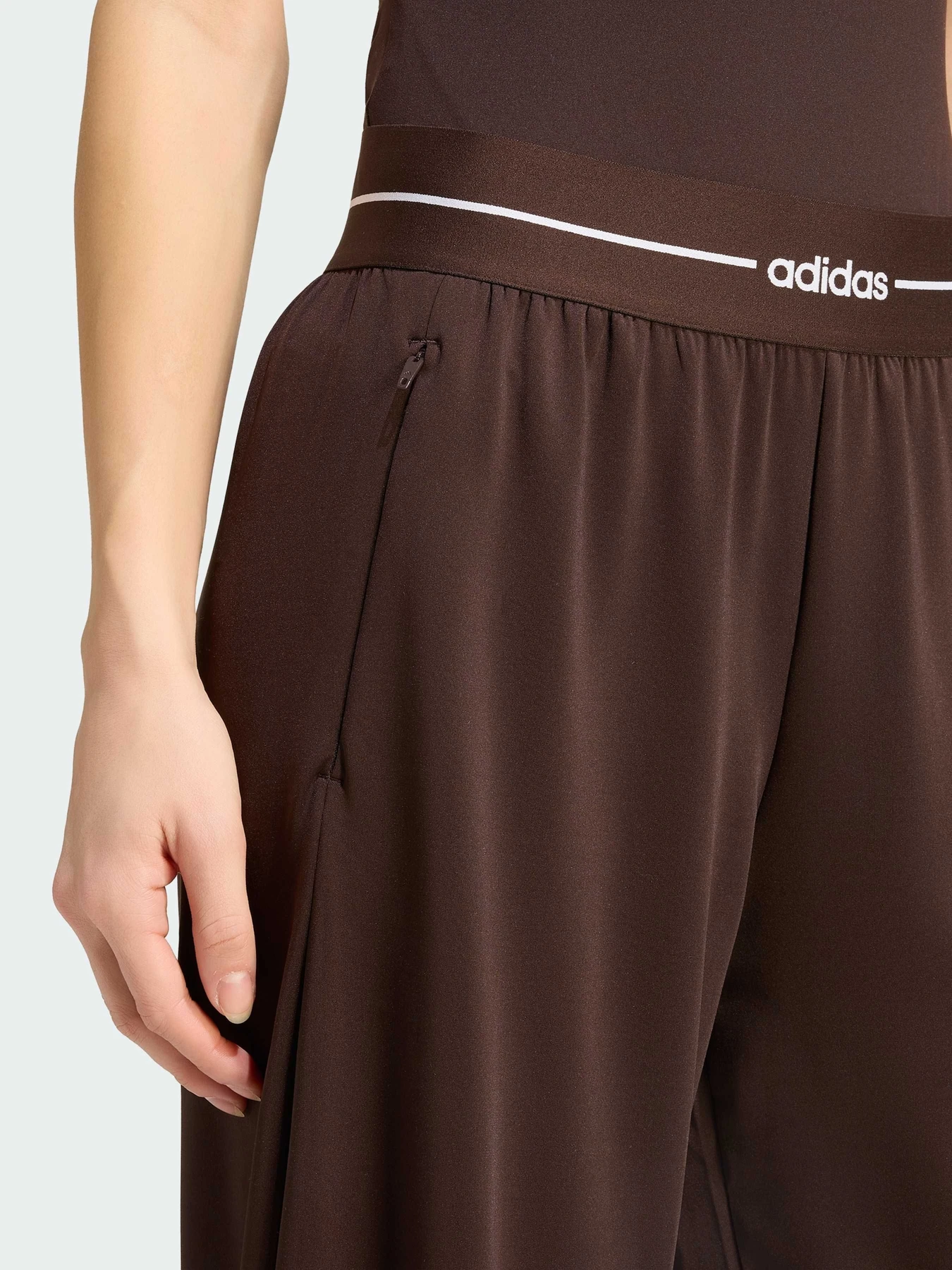 Брюки Adidas модель KF4130 Брюки Adidas модель KF4130 Фото