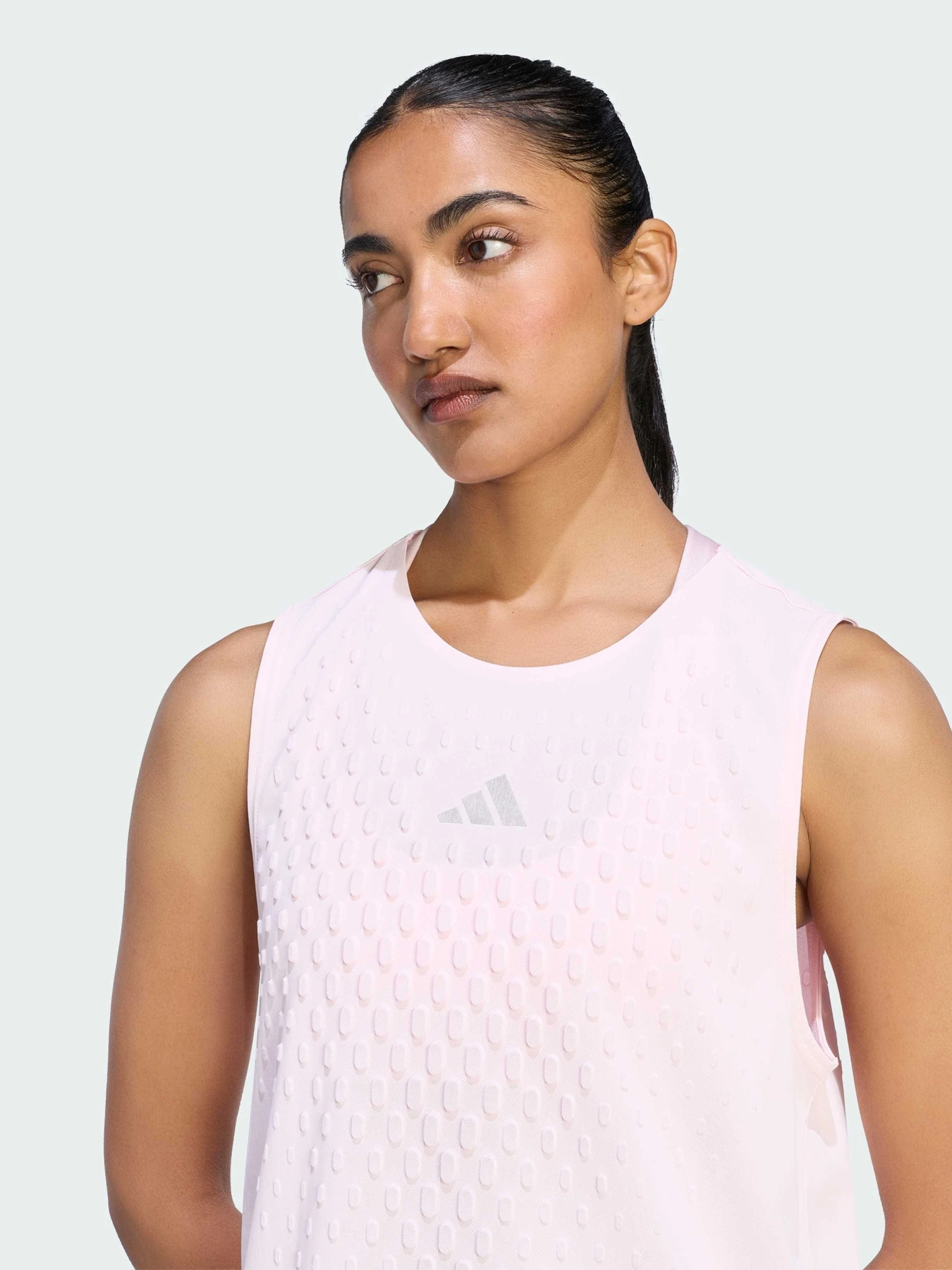 Футболки і поло Adidas модель KV7702 Футболки і поло Adidas модель KV7702 Фото