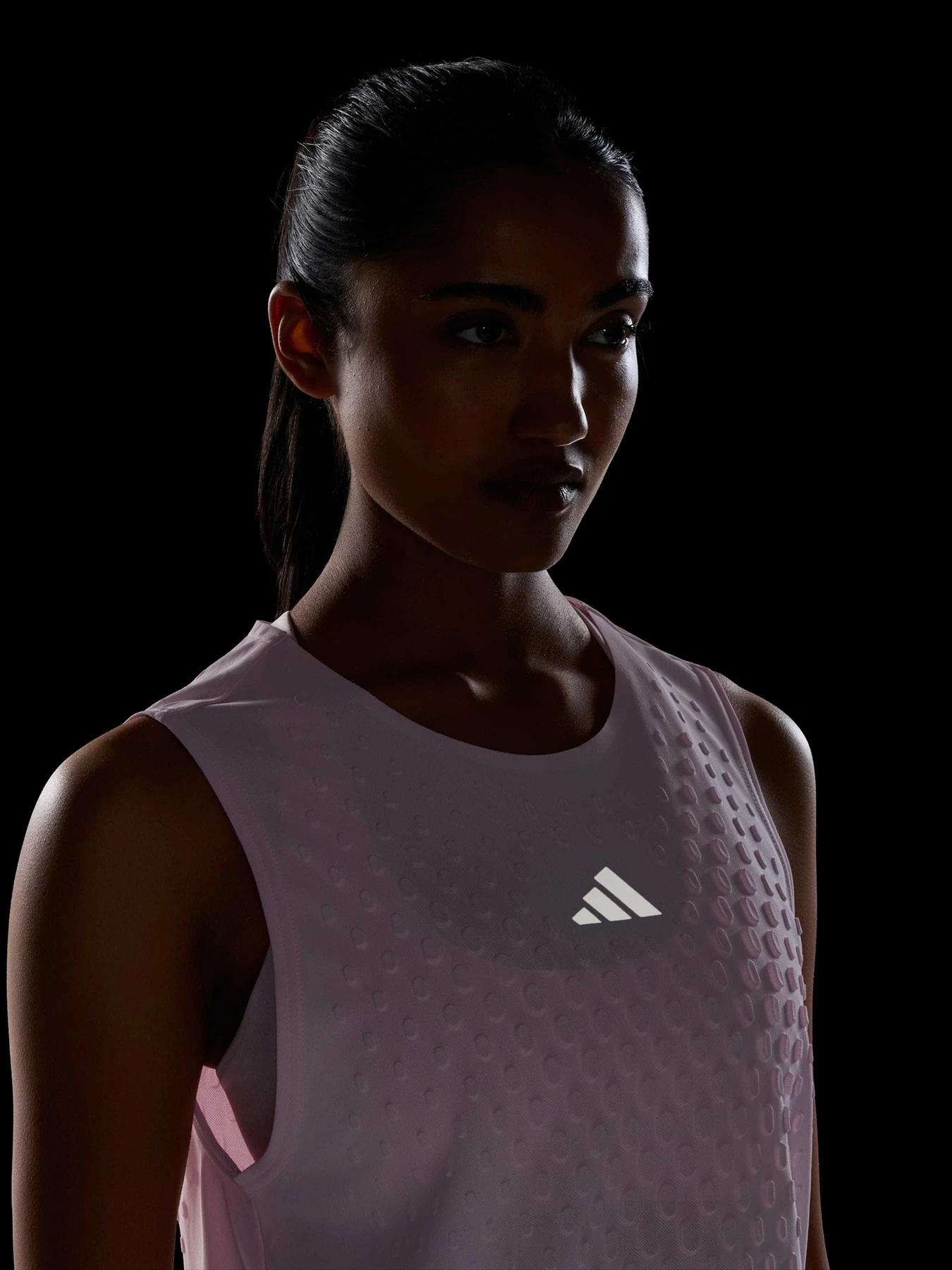 Футболки і поло Adidas модель KV7702 Футболки і поло Adidas модель KV7702 Фото