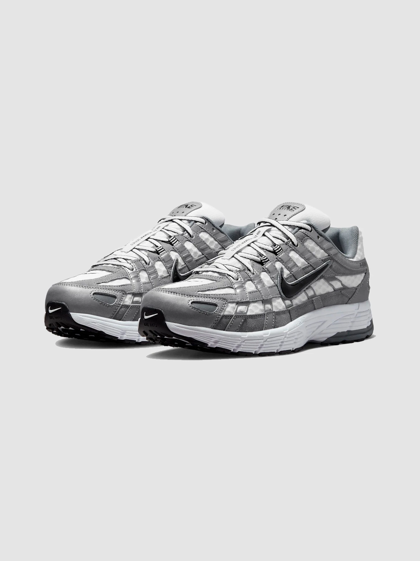 Кросівки NIKE P-6000 модель IR2004-100 Кросівки NIKE P-6000 модель IR2004-100 Фото