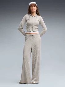 Брюки PUMA Ess Ribbed Pants модель 636667 Фото