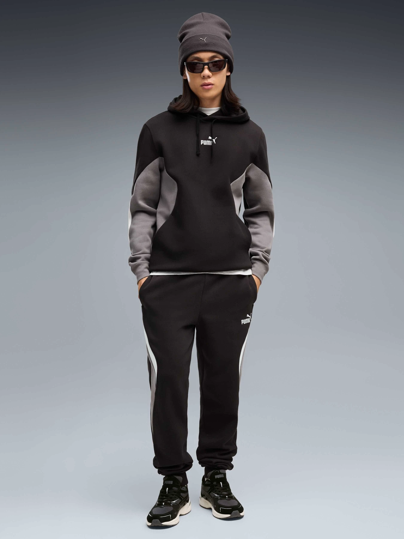 Брюки PUMA Ess Block Sweatpants модель 694346 Брюки PUMA Ess Block Sweatpants модель 694346 Фото
