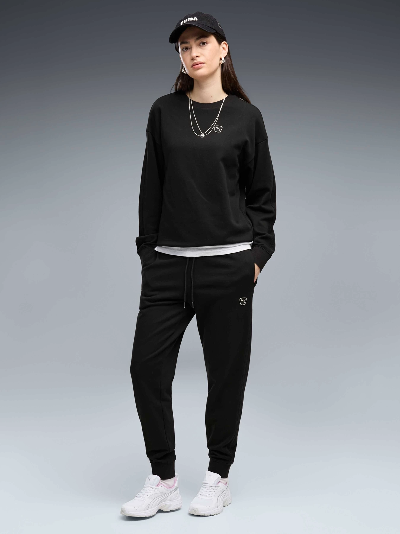 Брюки PUMA Ess Ele Sweatpants Fl Cl модель 694075 Фото