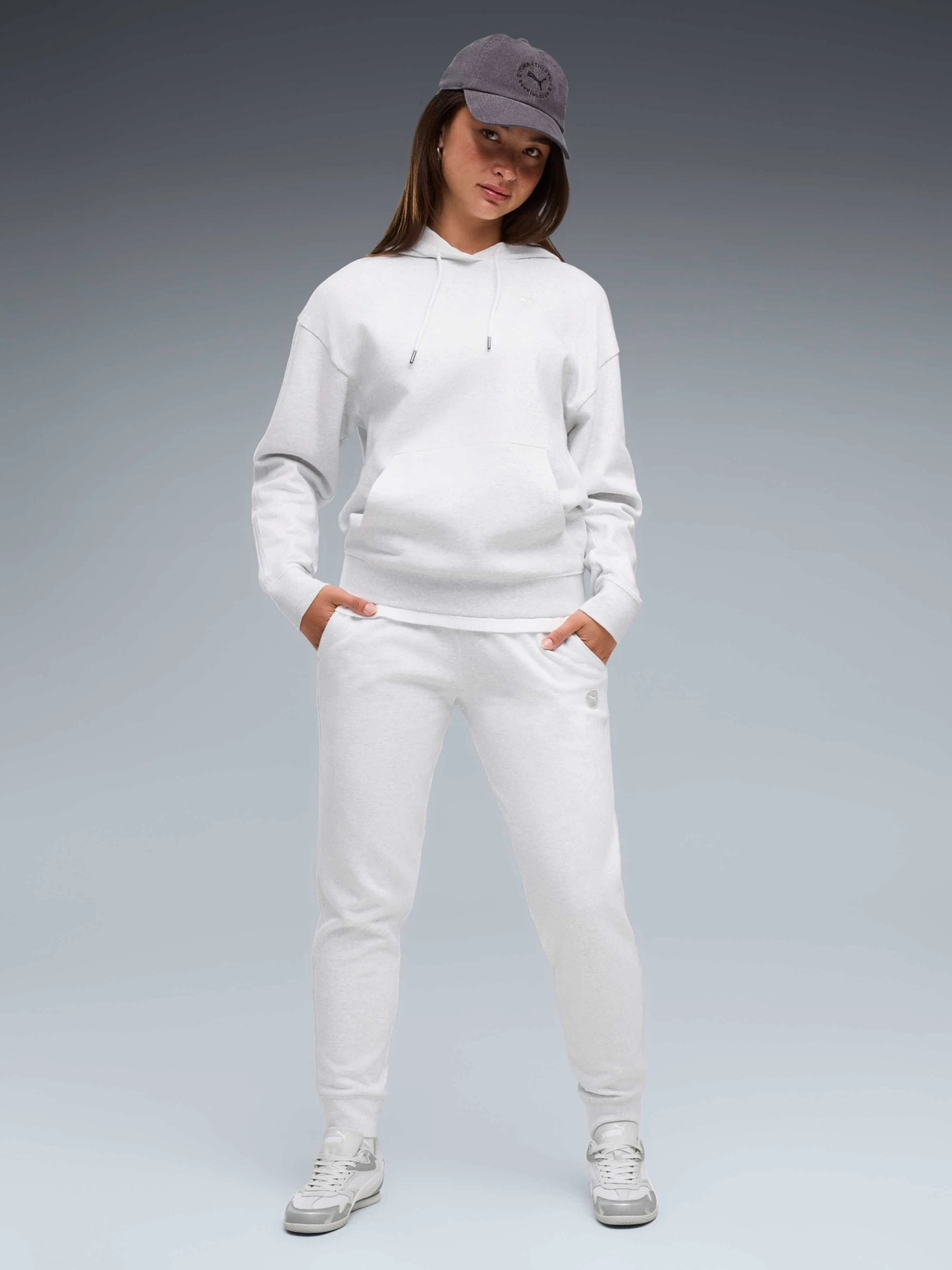 Брюки PUMA Ess Ele Sweatpants Fl Cl модель 694075 Фото