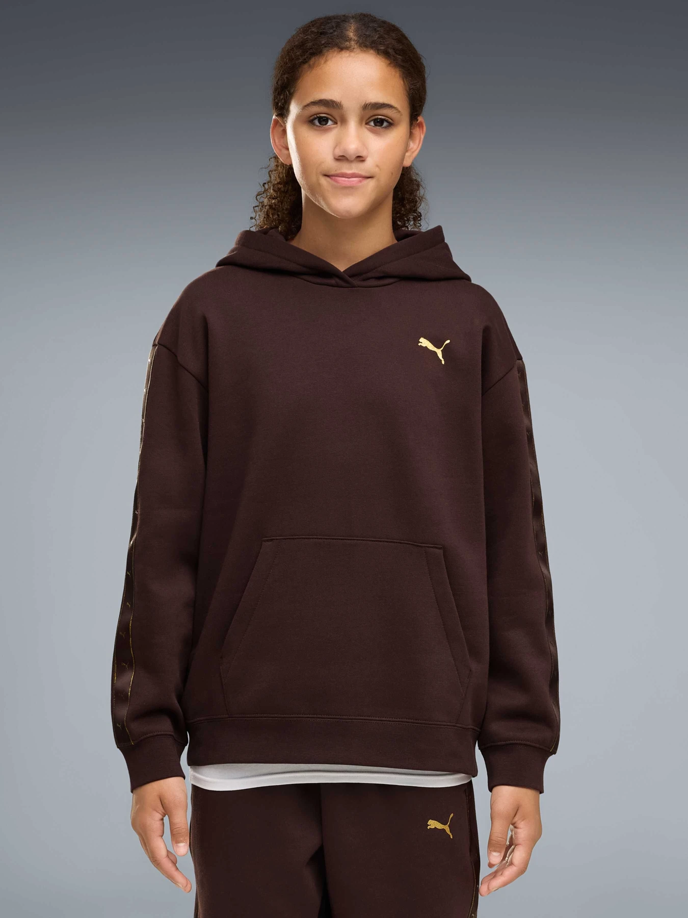 Худи и свитшоты PUMA Ess Tape Relaxed Hoodie модель 694958 Худи и свитшоты PUMA Ess Tape Relaxed Hoodie модель 694958 Фото