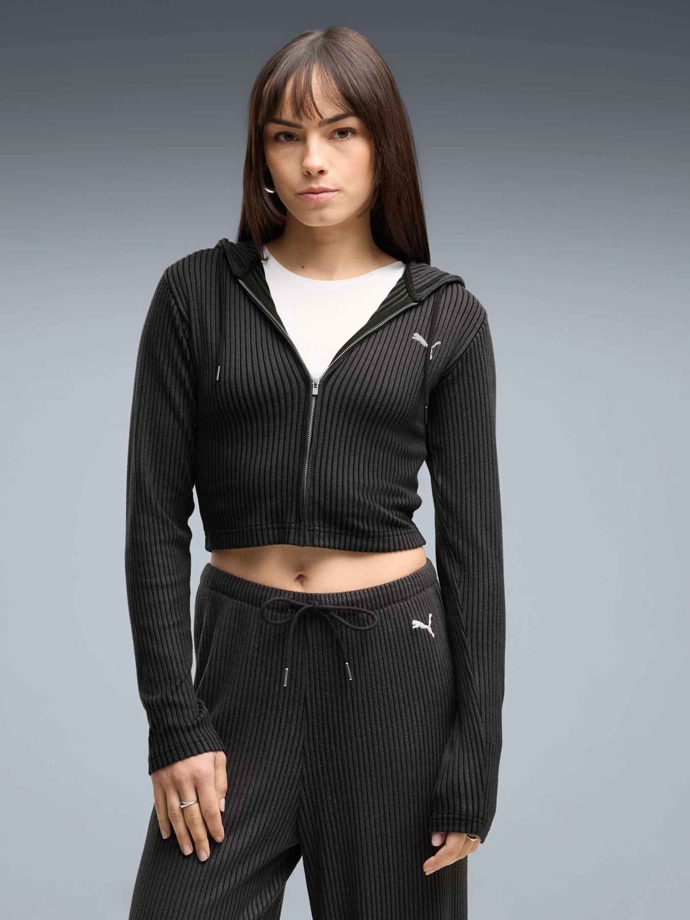 Худі та світшоти PUMA Ess Ribbed Hoodie модель 636669 Худі та світшоти PUMA Ess Ribbed Hoodie модель 636669 Фото