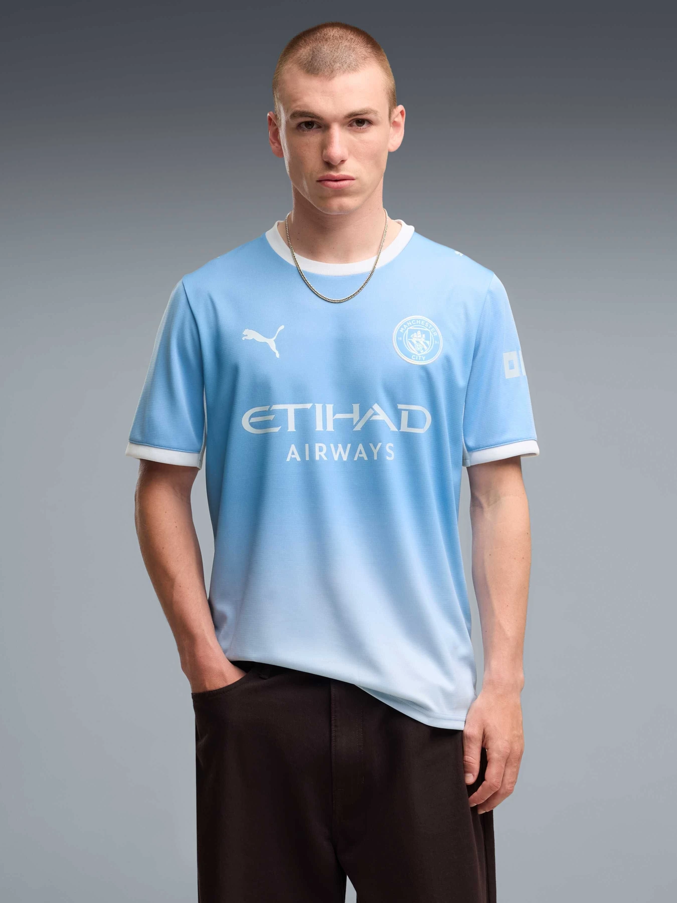 Футболки и поло PUMA Mcfc Home Jersey Replica модель 784326 Футболки и поло PUMA Mcfc Home Jersey Replica модель 784326 Фото