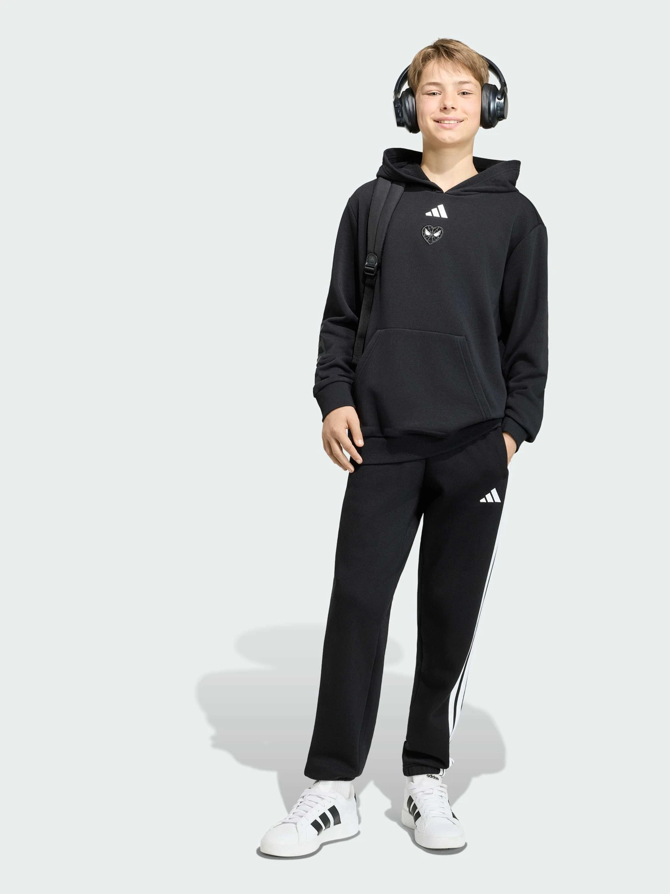 Худи и свитшоты Adidas модель KG6130 Фото