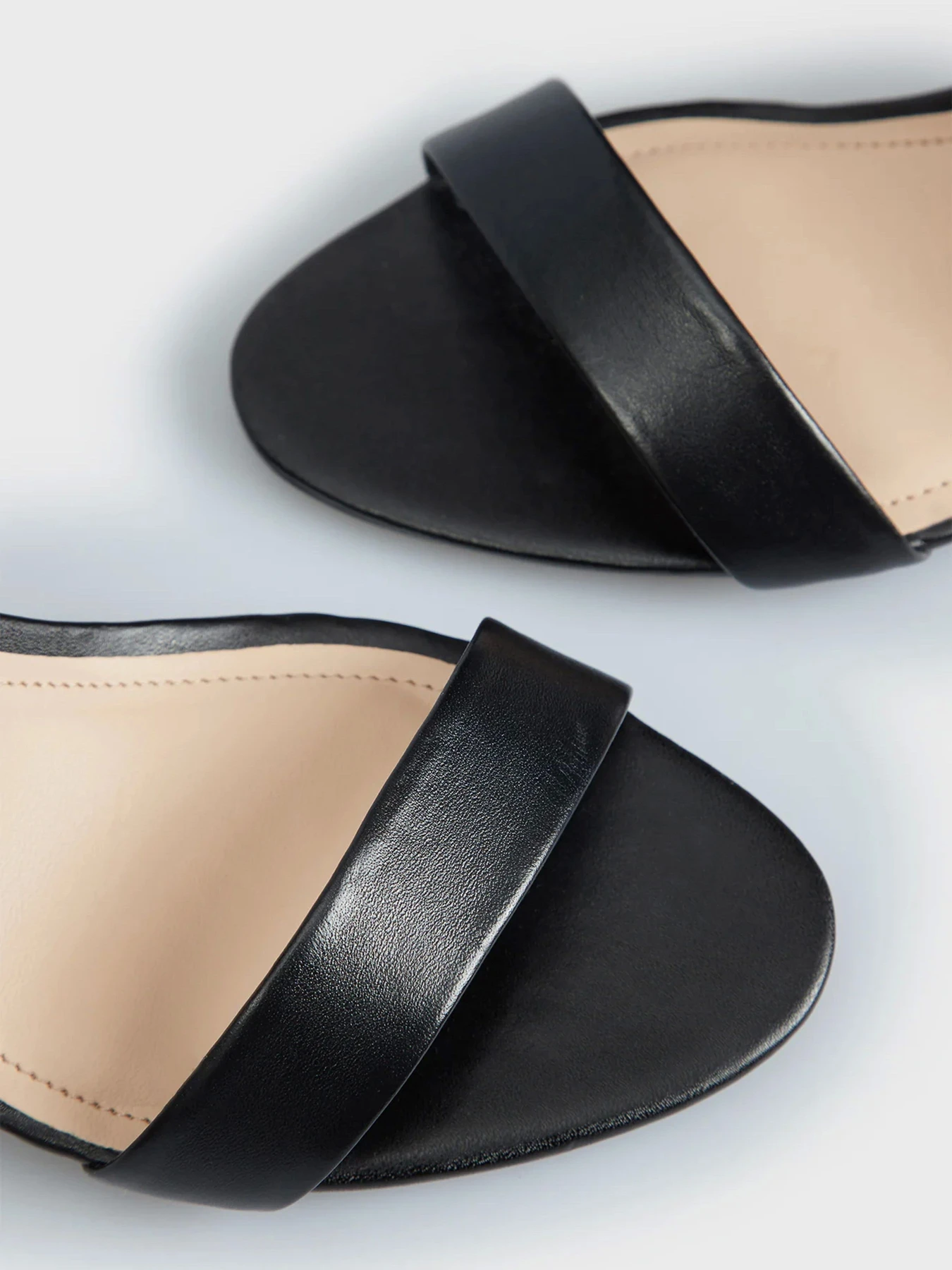 Босоніжки Arezzo модель A1028102420002U Фото