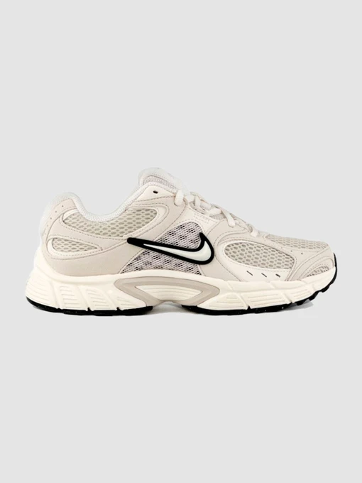 Кросівки NIKE V5 Rnr модель II6294-100 Фото