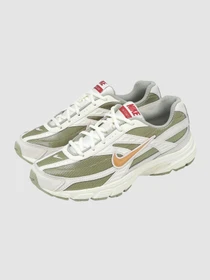 Кросівки NIKE IQ9788-271 модель IQ9788-271 Фото