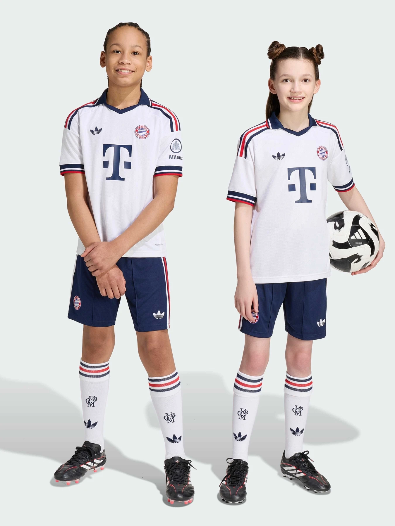 Шорты Adidas модель JZ3074 Шорты Adidas модель JZ3074 Фото