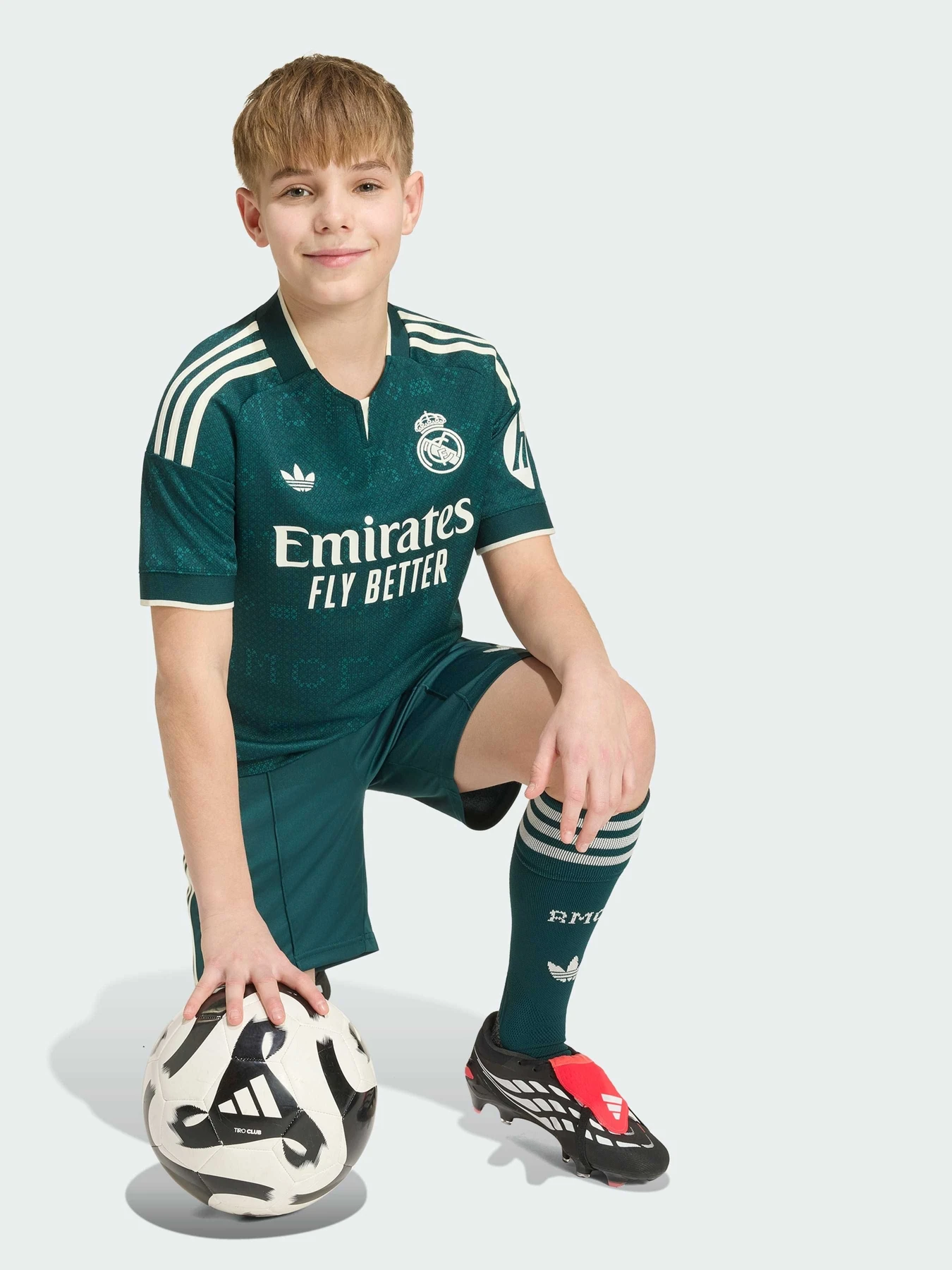 Футболки і поло Adidas модель KC3991 Футболки і поло Adidas модель KC3991 Фото
