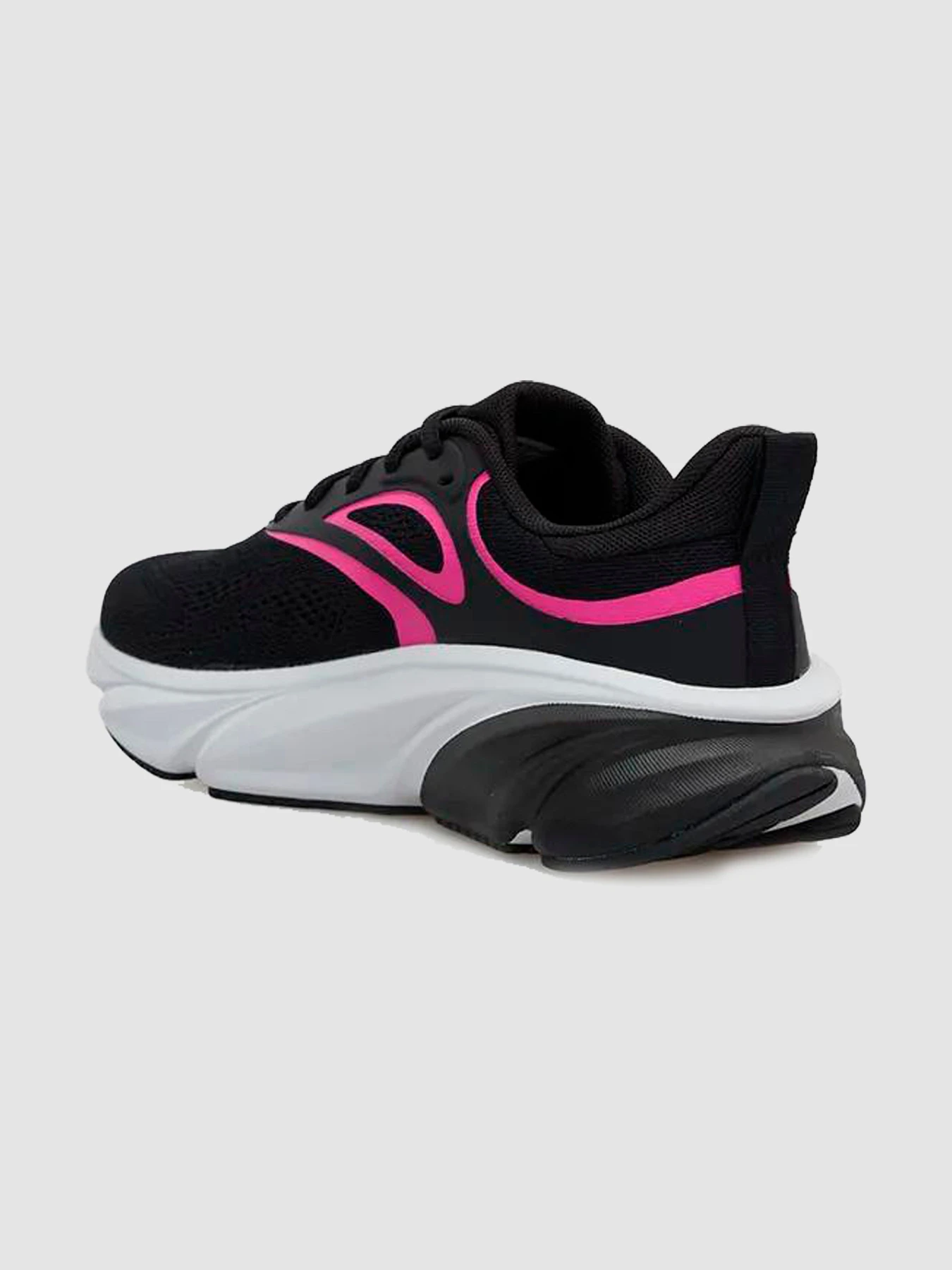 Кросівки Under Armour Ua W Rogue 6 модель 6006720-003 Кросівки Under Armour Ua W Rogue 6 модель 6006720-003 Фото