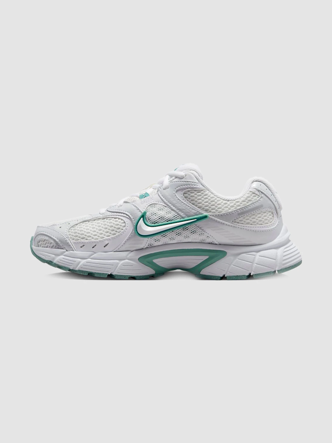 Кроссовки NIKE V5 Rnr модель HQ7901-106 Кроссовки NIKE V5 Rnr модель HQ7901-106 Фото