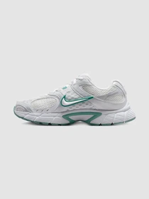 Кроссовки NIKE V5 Rnr модель HQ7901-106 Фото