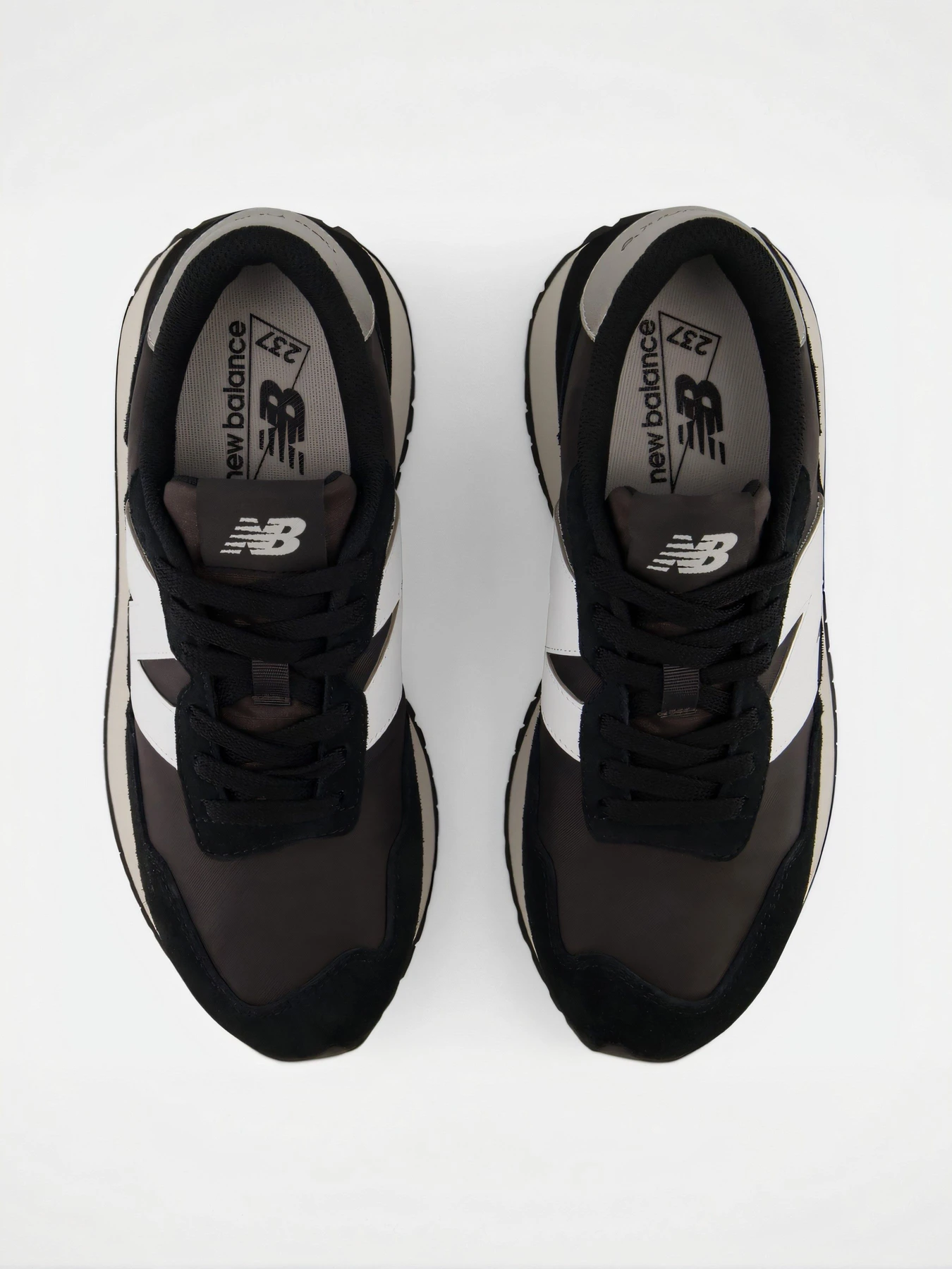 Кросівки New Balance 237 модель W23731P Кросівки New Balance 237 модель W23731P Фото