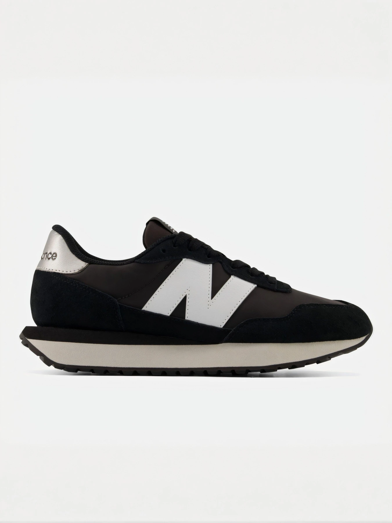 Кросівки New Balance 237 модель W23731P Кросівки New Balance 237 модель W23731P Фото