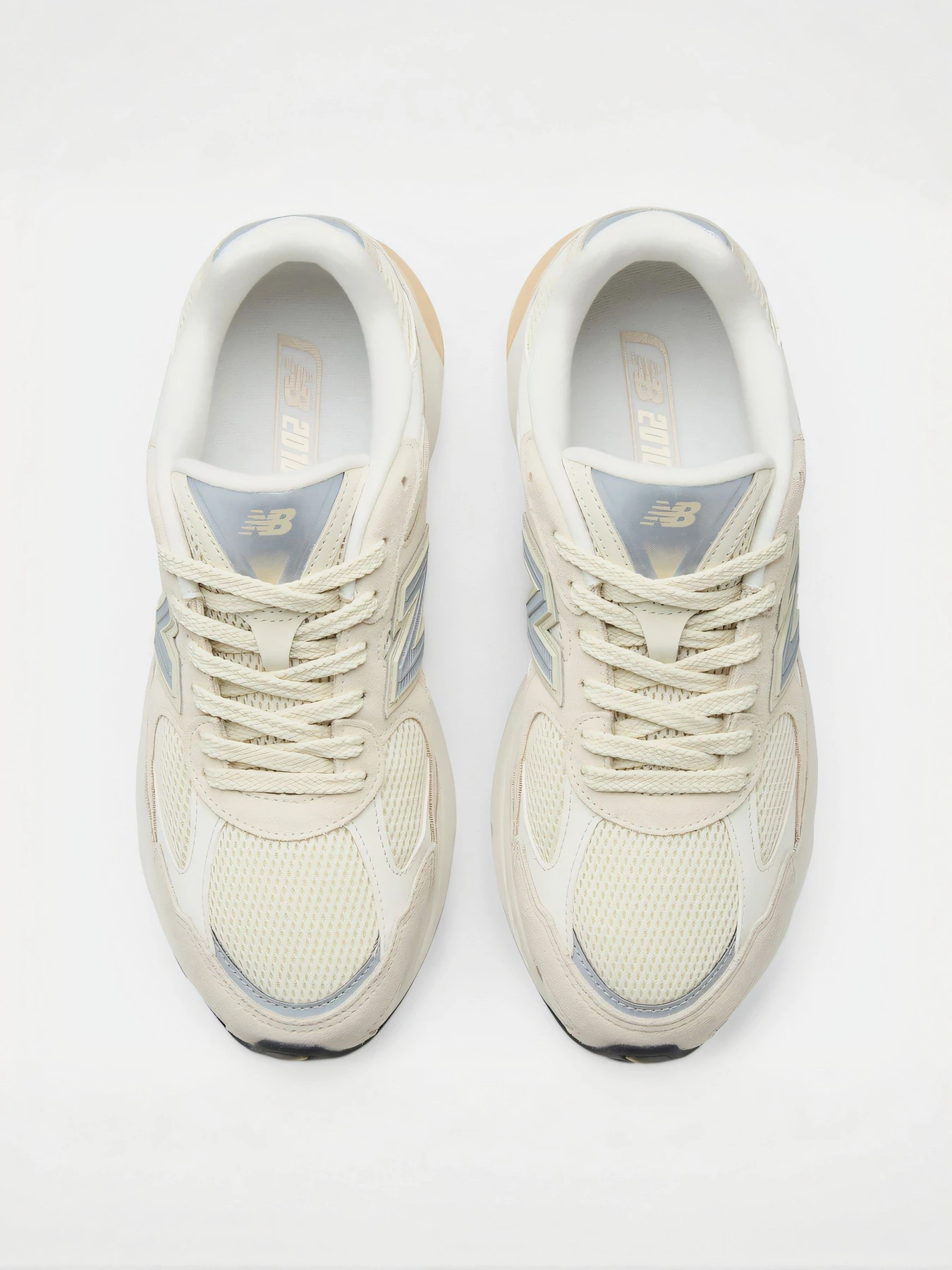 Кроссовки New Balance модель U201079X Кроссовки New Balance модель U201079X Фото