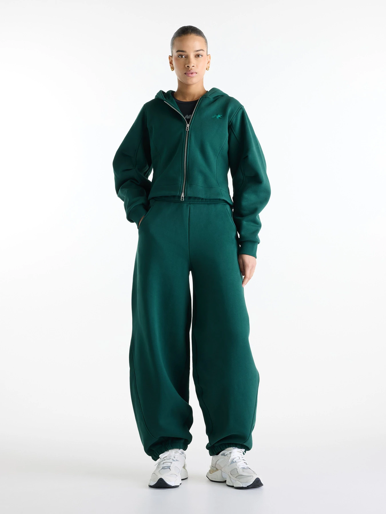 Худи и свитшоты New Balance Athletics Crafted Fleece модель WJ62Y57TNOG Фото