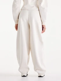 Штани New Balance Athletics Crafted Fleece модель WB62L0NLLIN Фото