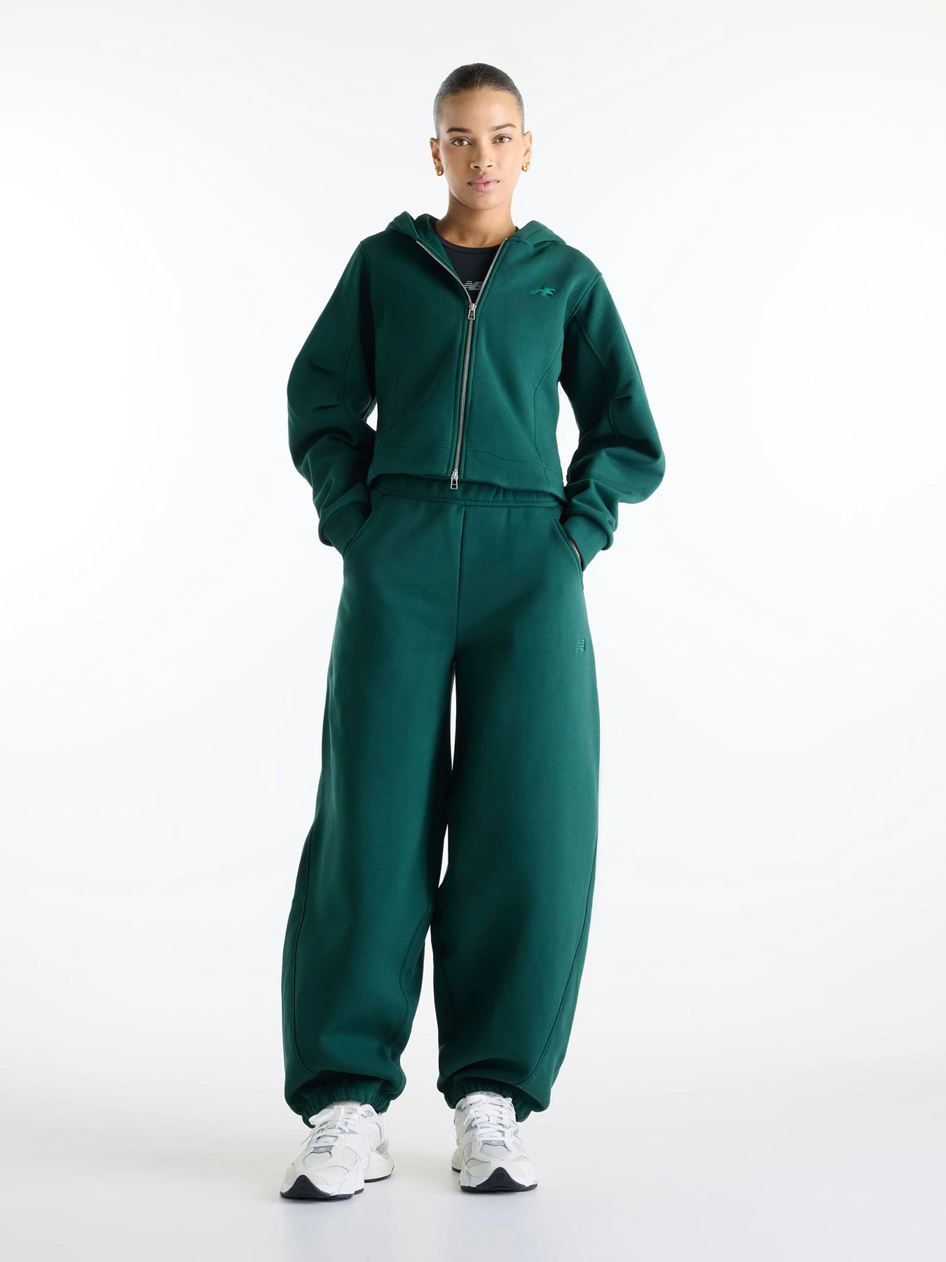Брюки New Balance Athletics Crafted Fleece модель WB62L0NLNOG Брюки New Balance Athletics Crafted Fleece модель WB62L0NLNOG Фото