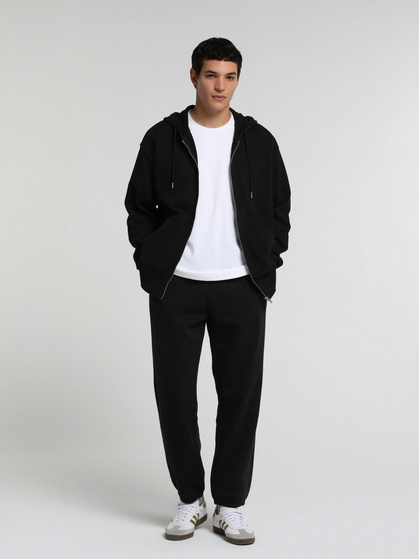 Худи и свитшоты Colin’s модель CL1075851_Q1.V1_BLK Фото