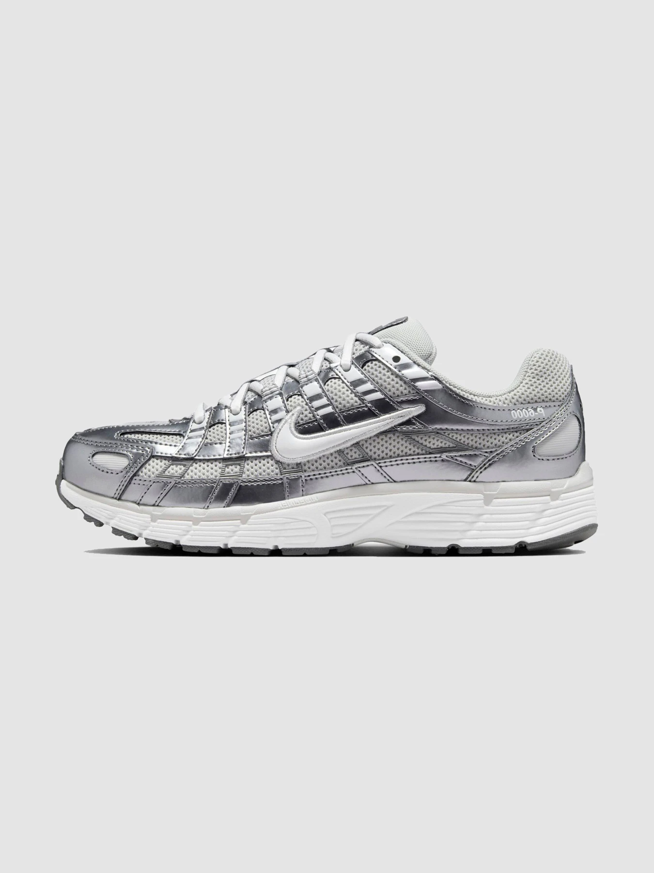 Кроссовки NIKE P-6000 модель IO3496-001 Кроссовки NIKE P-6000 модель IO3496-001 Фото