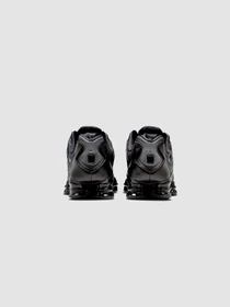 Кросівки NIKE Shox Tl модель IR5276-001 Фото