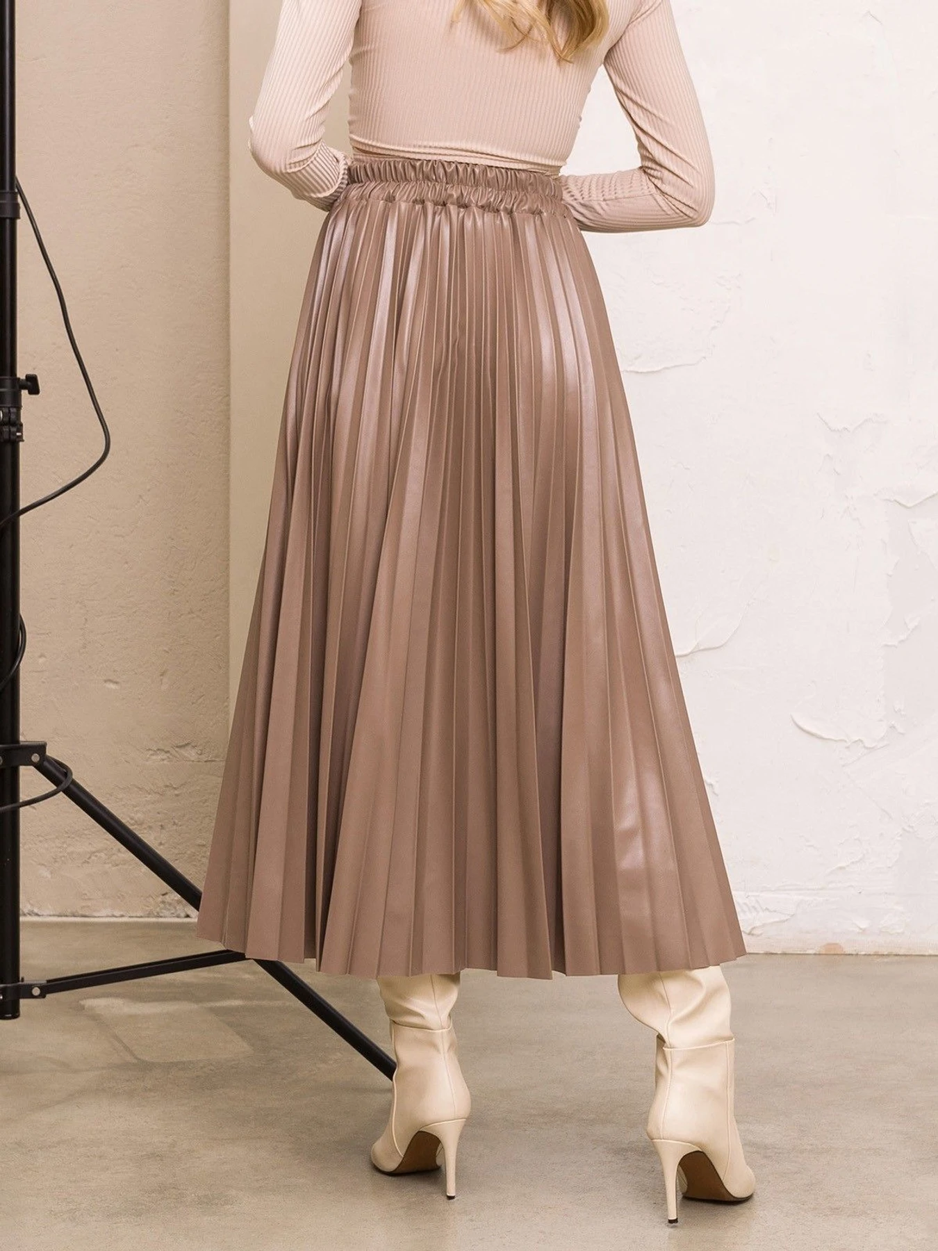 Юбки ISSA Plus модель SA-379_beige Фото