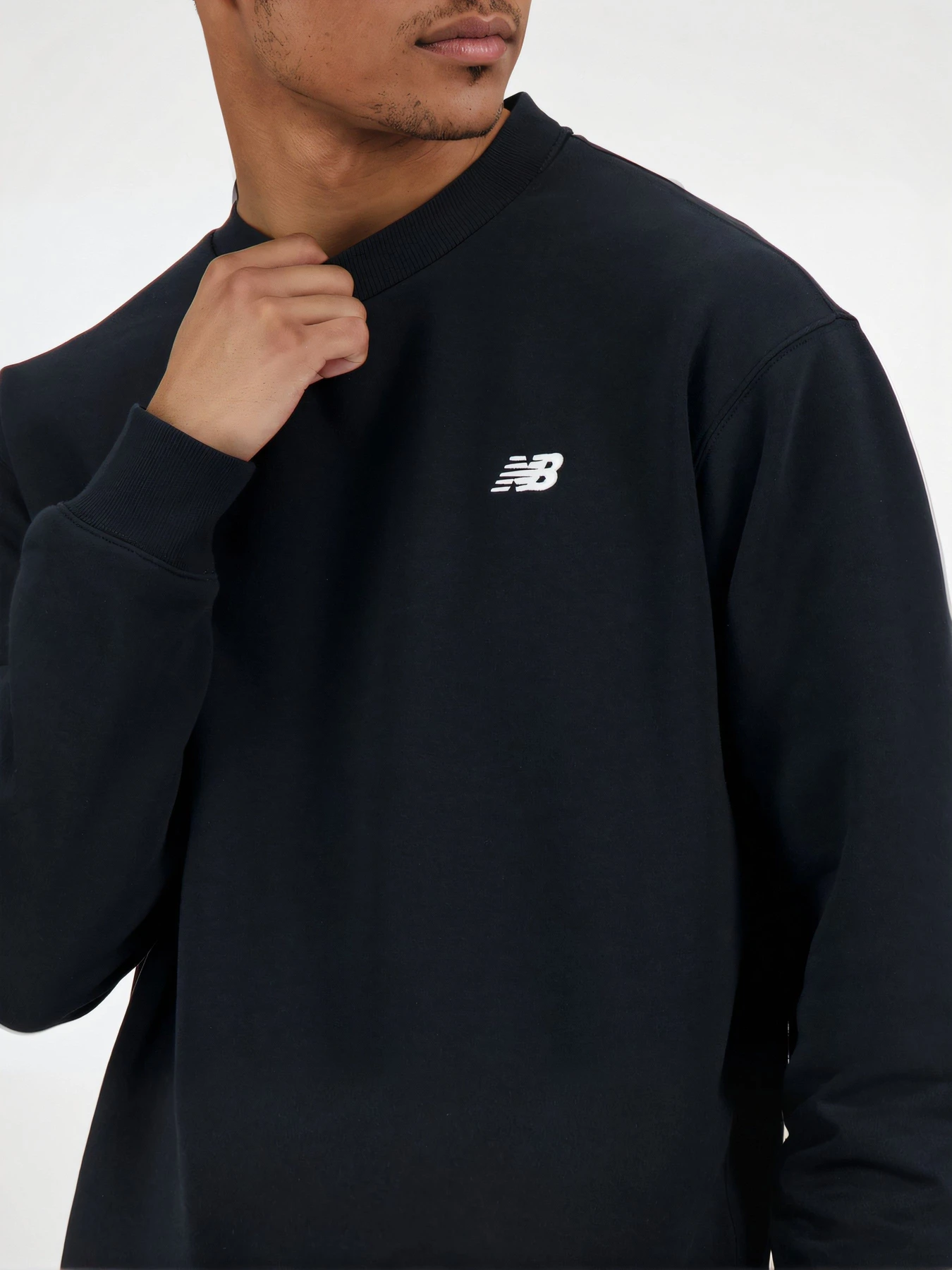 Худи и свитшоты New Balance модель MT41510BK Худи и свитшоты New Balance модель MT41510BK Фото