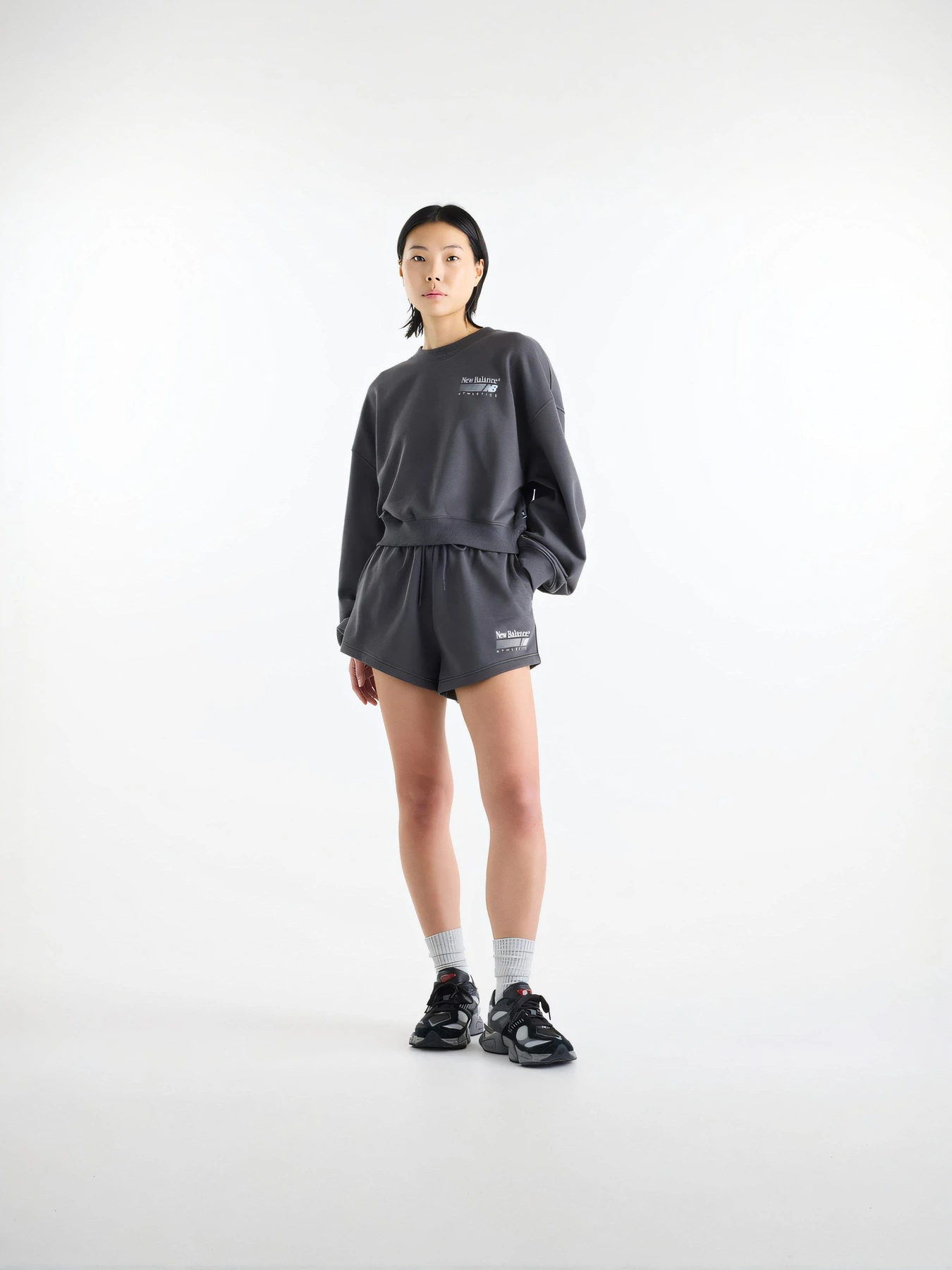 Худи и свитшоты New Balance модель WT62X7T4BLK Фото