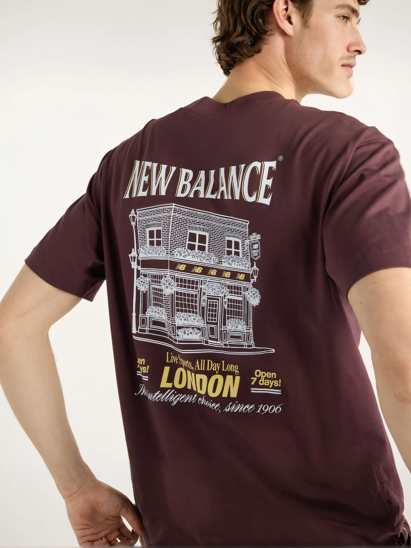 Футболки и поло New Balance модель MT62B9LIYLR Футболки и поло New Balance модель MT62B9LIYLR Фото
