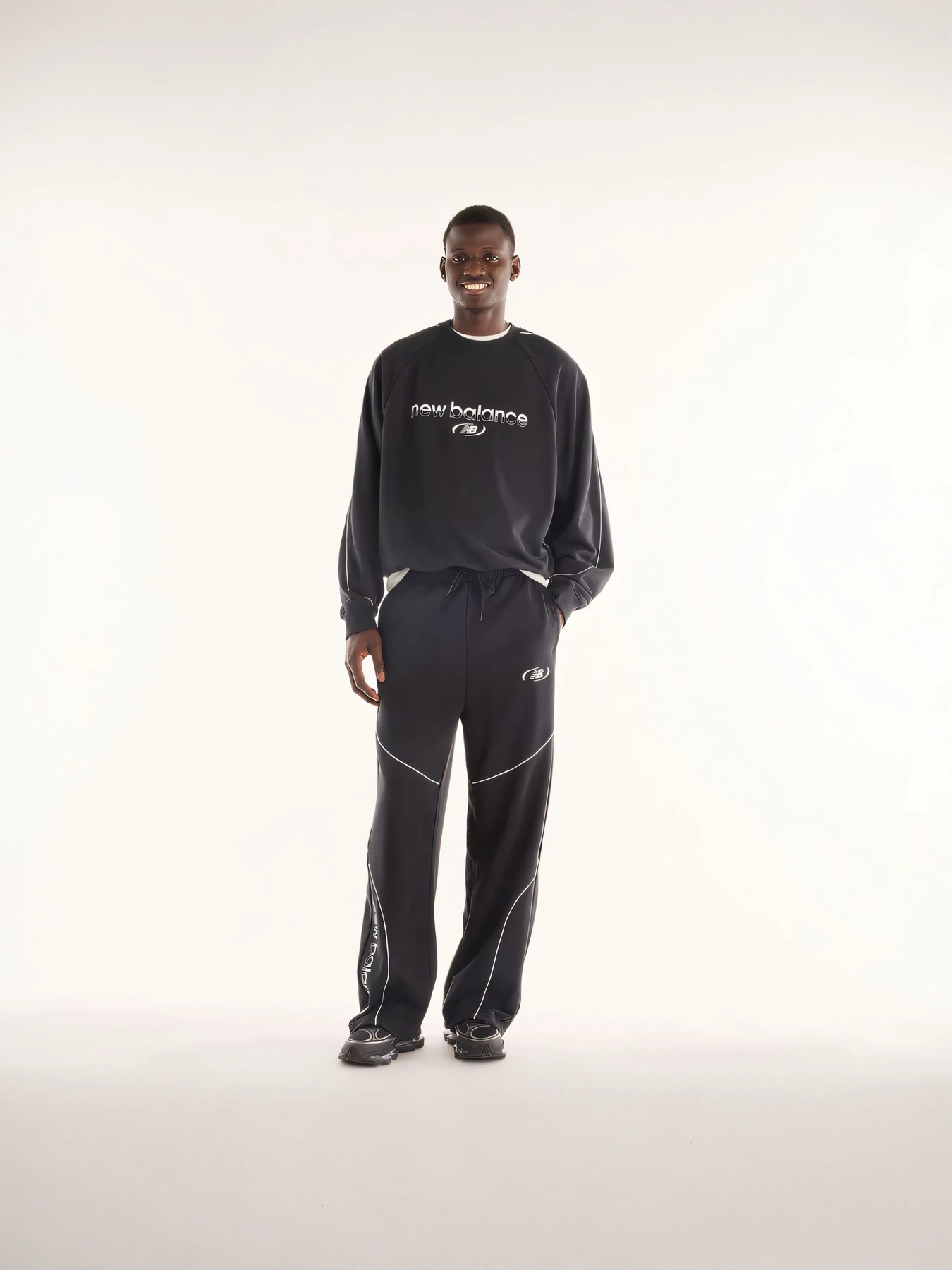 Худи и свитшоты New Balance модель MT62N5SYBK Худи и свитшоты New Balance модель MT62N5SYBK Фото