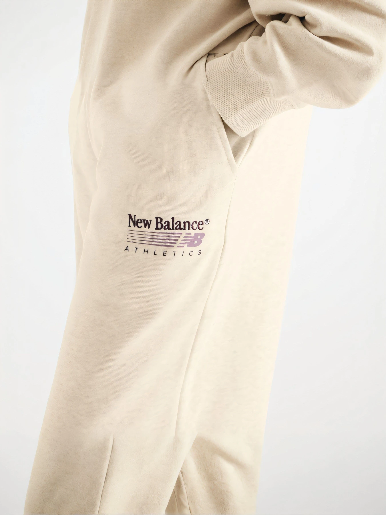 Штани New Balance модель WB62412FLIT Штани New Balance модель WB62412FLIT Фото