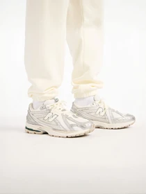 Брюки New Balance модель MB62S1NTAGA Фото