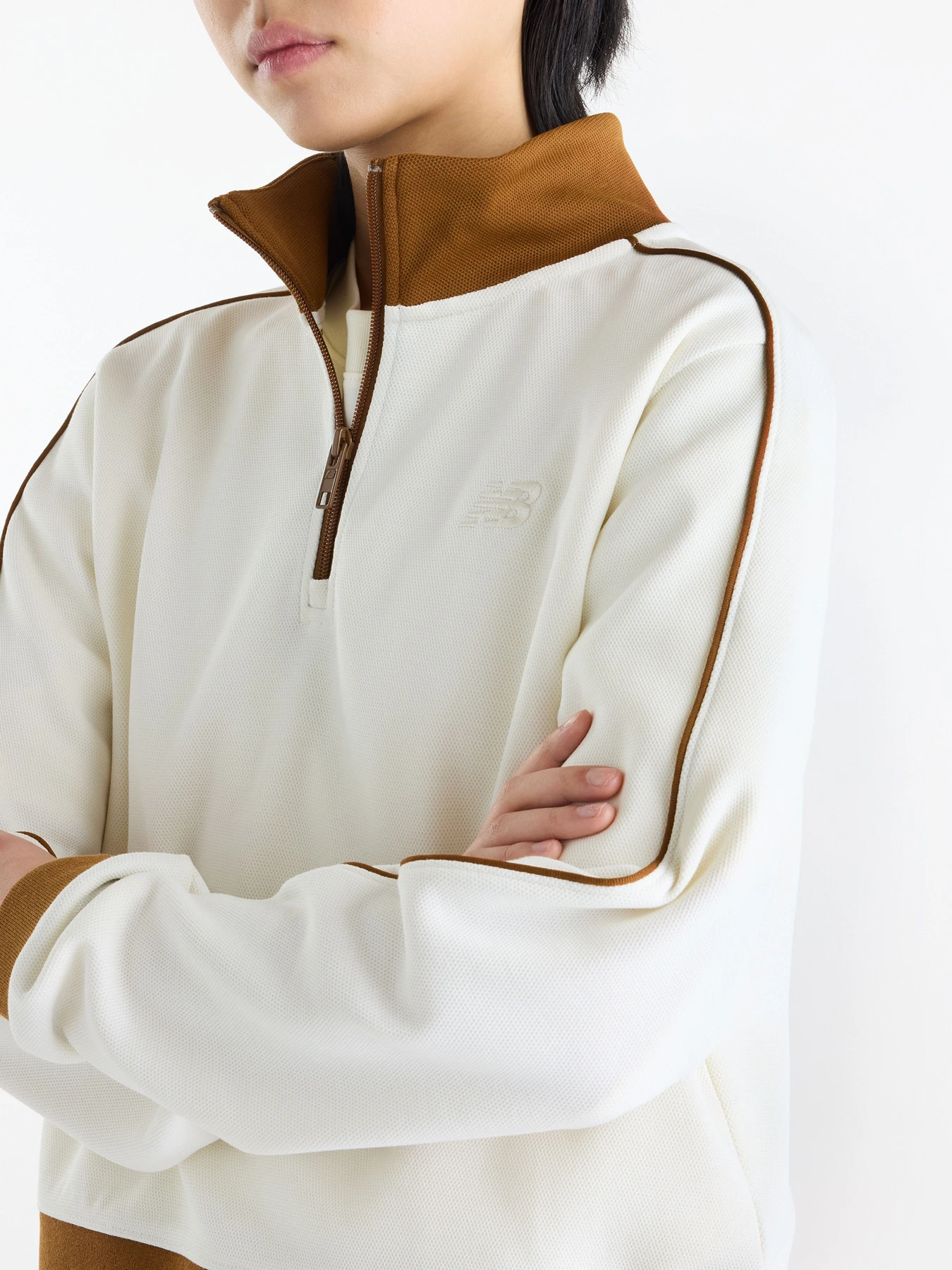 Худи и свитшоты New Balance Sport Legacy Pique 1/4 New Balance Zip модель WT62T5OMAGA Худи и свитшоты New Balance Sport Legacy Pique 1/4 New Balance Zip модель WT62T5OMAGA Фото
