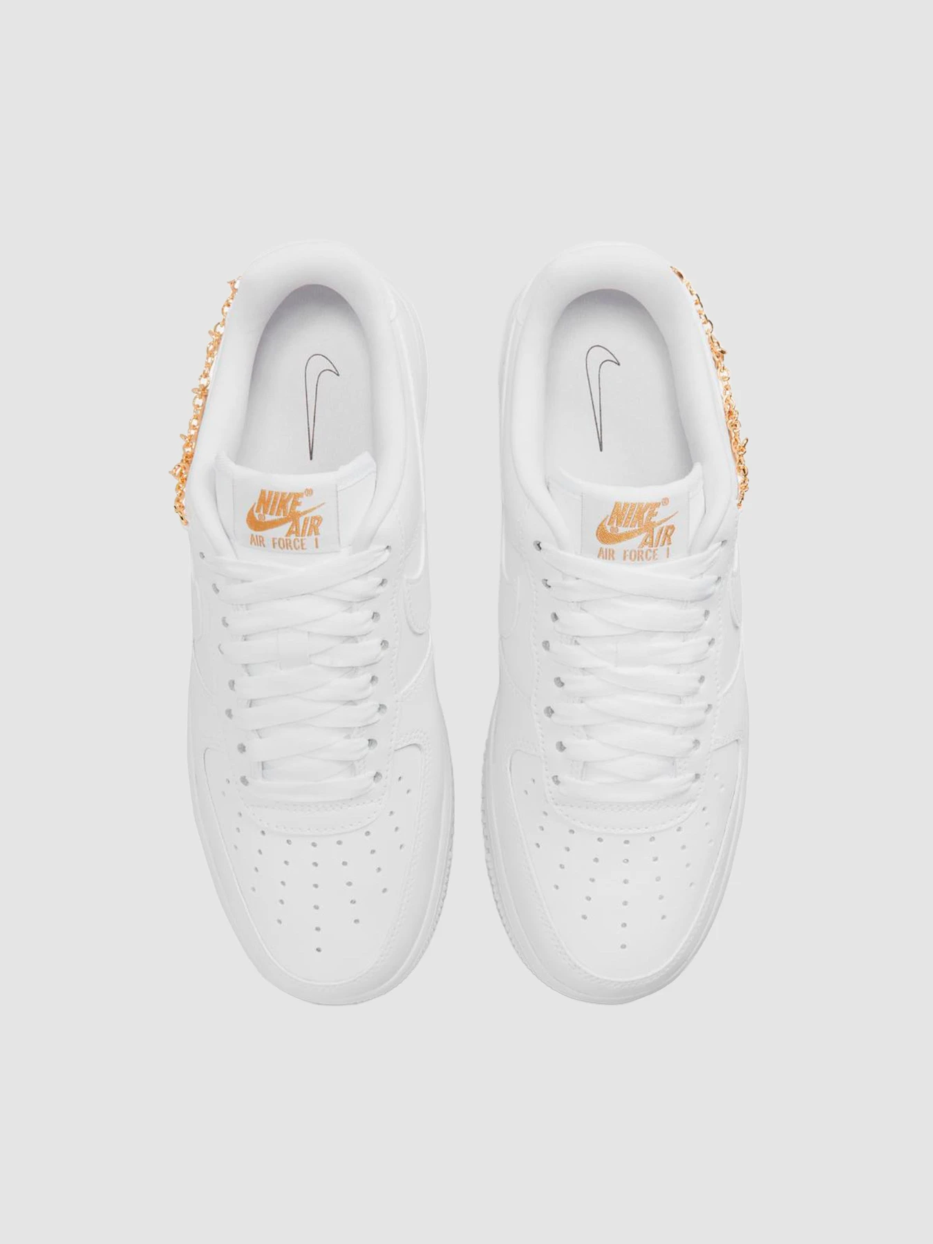 Кроссовки NIKE Air Force 1 07 Lx модель DD1525-100 Кроссовки NIKE Air Force 1 07 Lx модель DD1525-100 Фото
