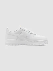 Кроссовки NIKE Air Force 1 07 Lx модель DD1525-100 Фото