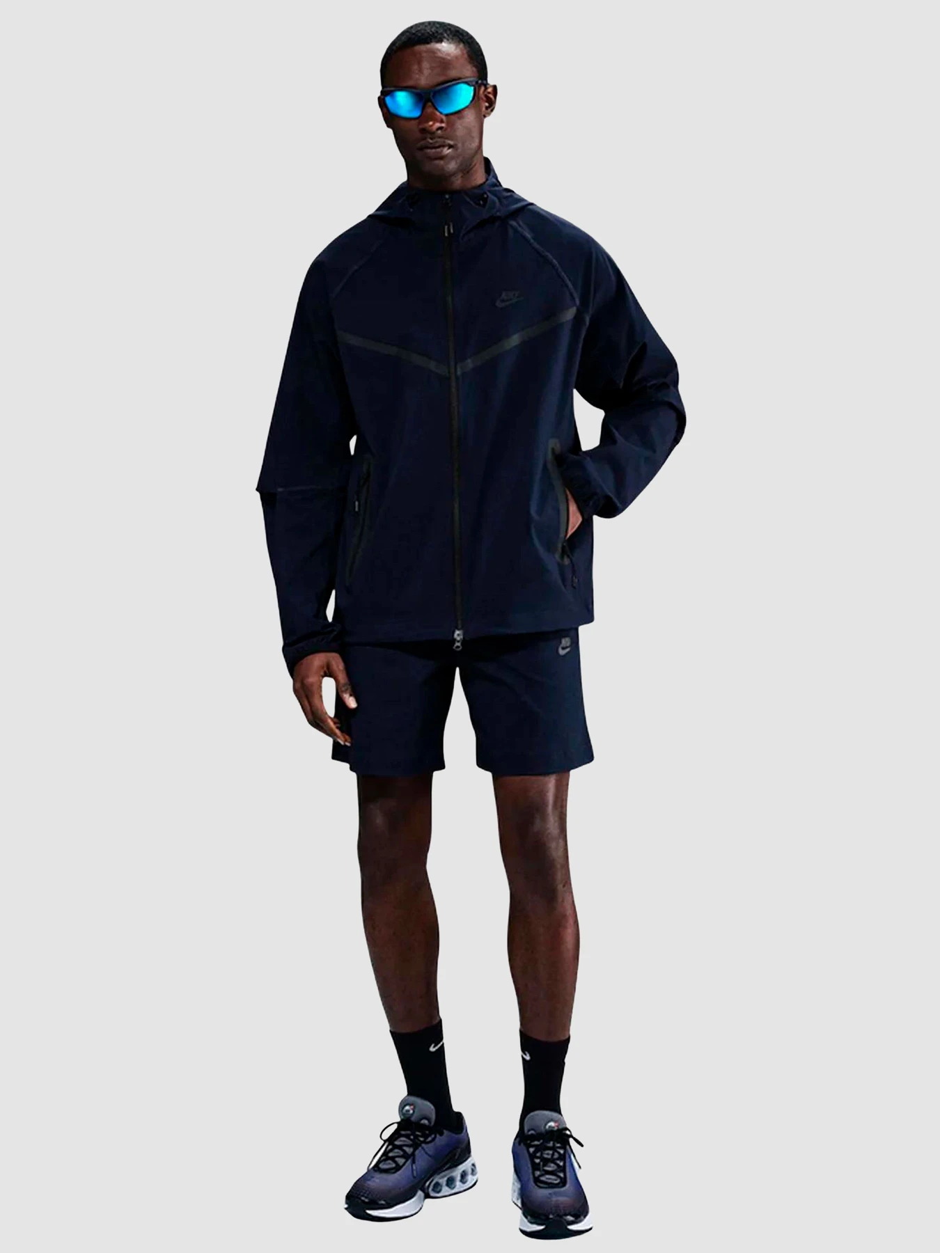 Куртки и дубленки NIKE Tech Mens Woven Jacket модель HM7151-451 Куртки и дубленки NIKE Tech Mens Woven Jacket модель HM7151-451 Фото