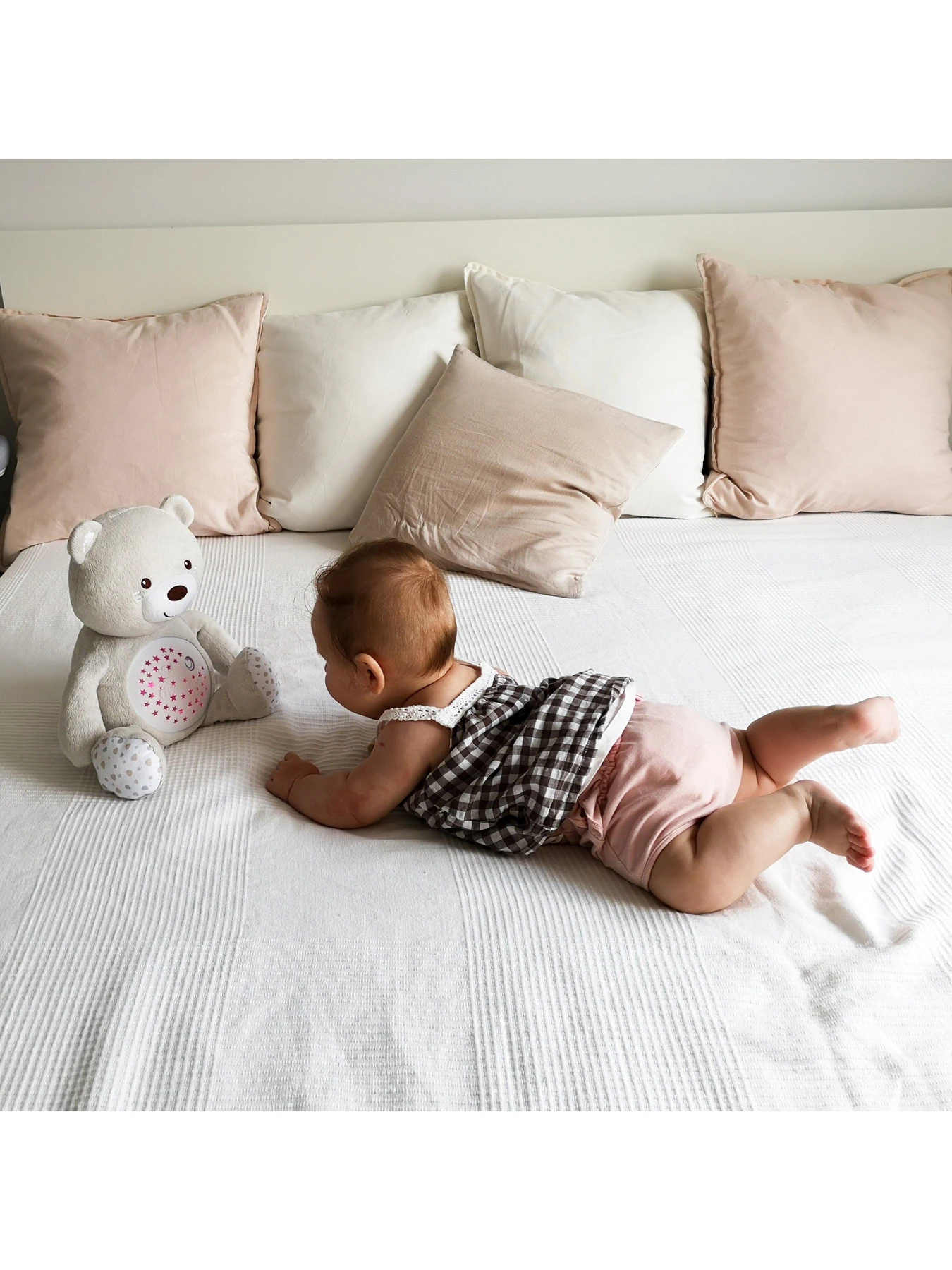 Игрушки для малышей Chicco модель 08015.30 Фото