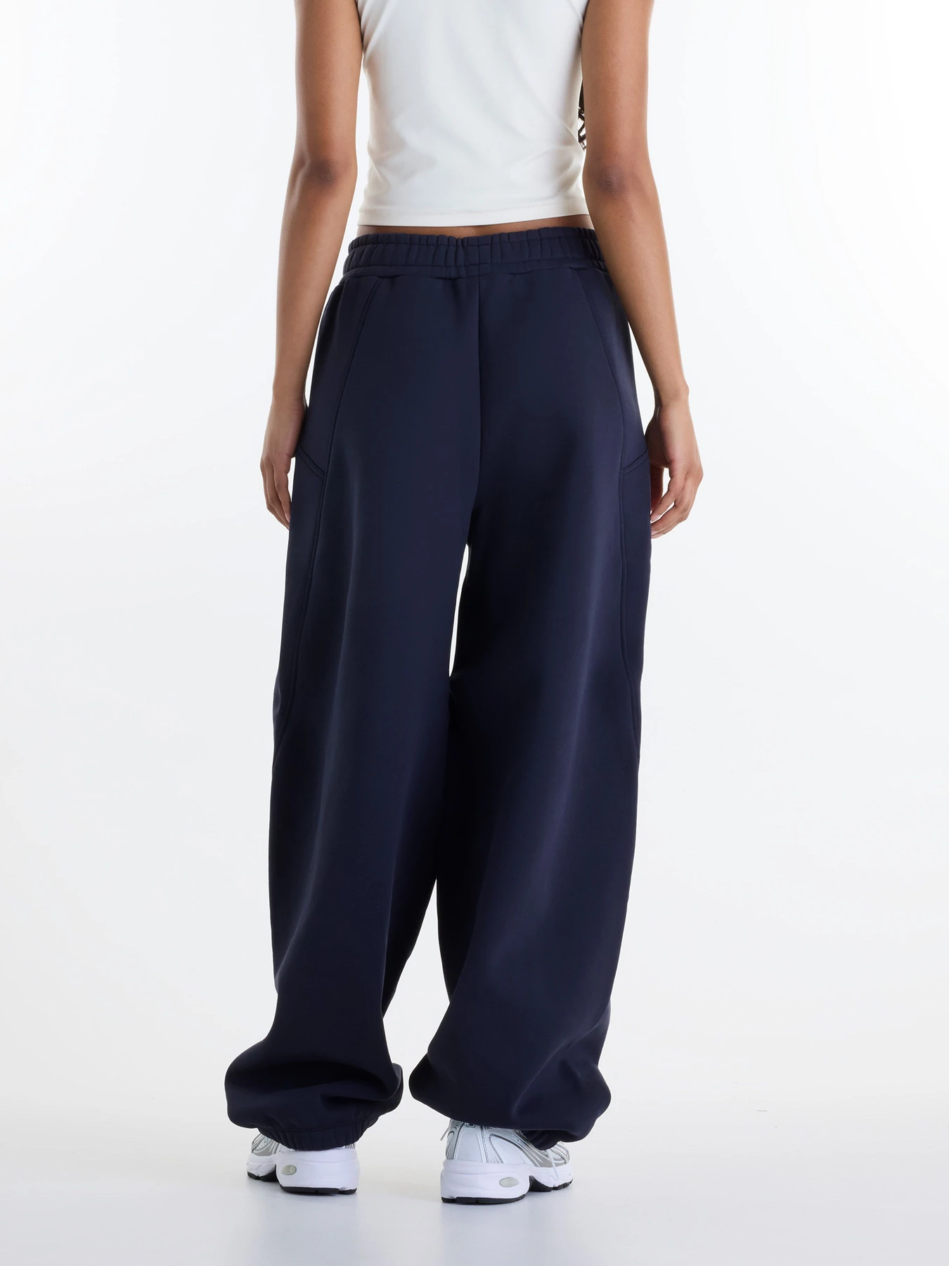 Брюки New Balance Athletics Crafted Fleece модель WB62L0NLDNT Брюки New Balance Athletics Crafted Fleece модель WB62L0NLDNT Фото
