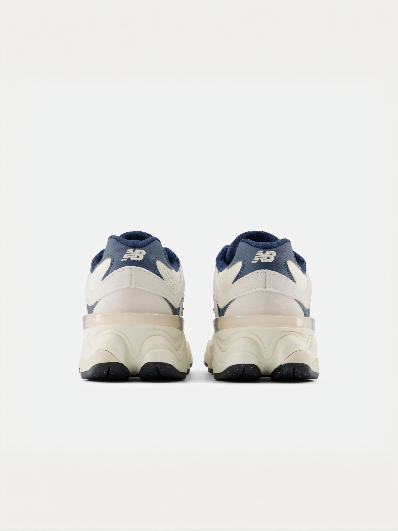 Кроссовки New Balance 9060 модель G90602JM Кроссовки New Balance 9060 модель G90602JM Фото