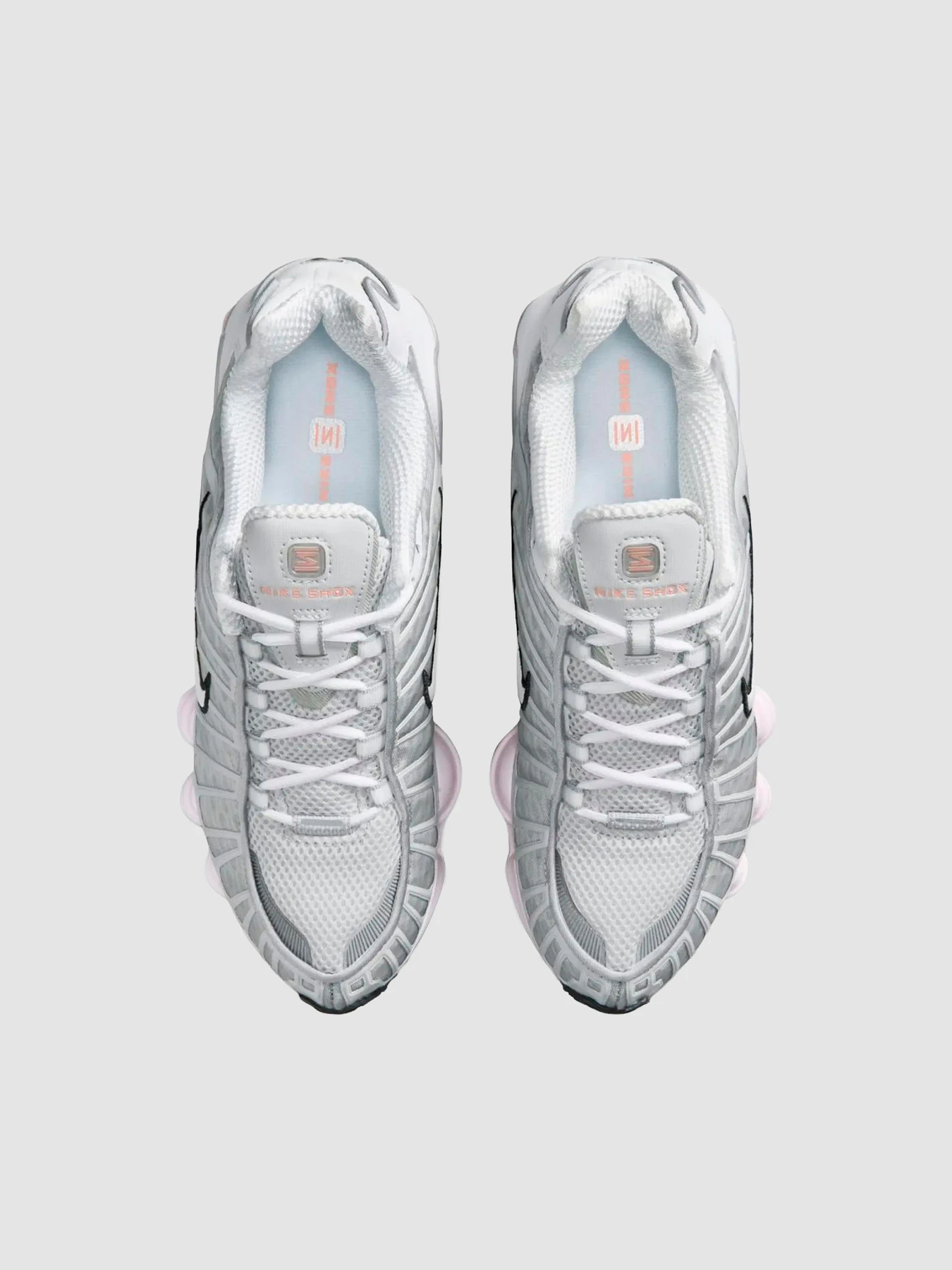 Кросівки NIKE W Shox Tl модель IU7553-054 Кросівки NIKE W Shox Tl модель IU7553-054 Фото