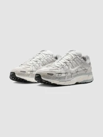 Кроссовки NIKE P-6000 модель IU7549-072 Фото