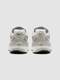 Кроссовки NIKE P-6000 модель IU7549-072 Фото