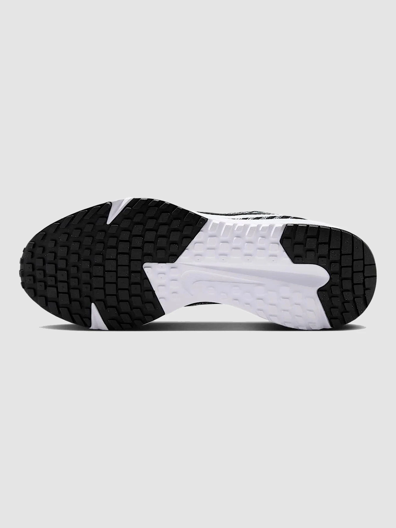 Кросівки NIKE Run Defy Black модель HM9594-004 Кросівки NIKE Run Defy Black модель HM9594-004 Фото