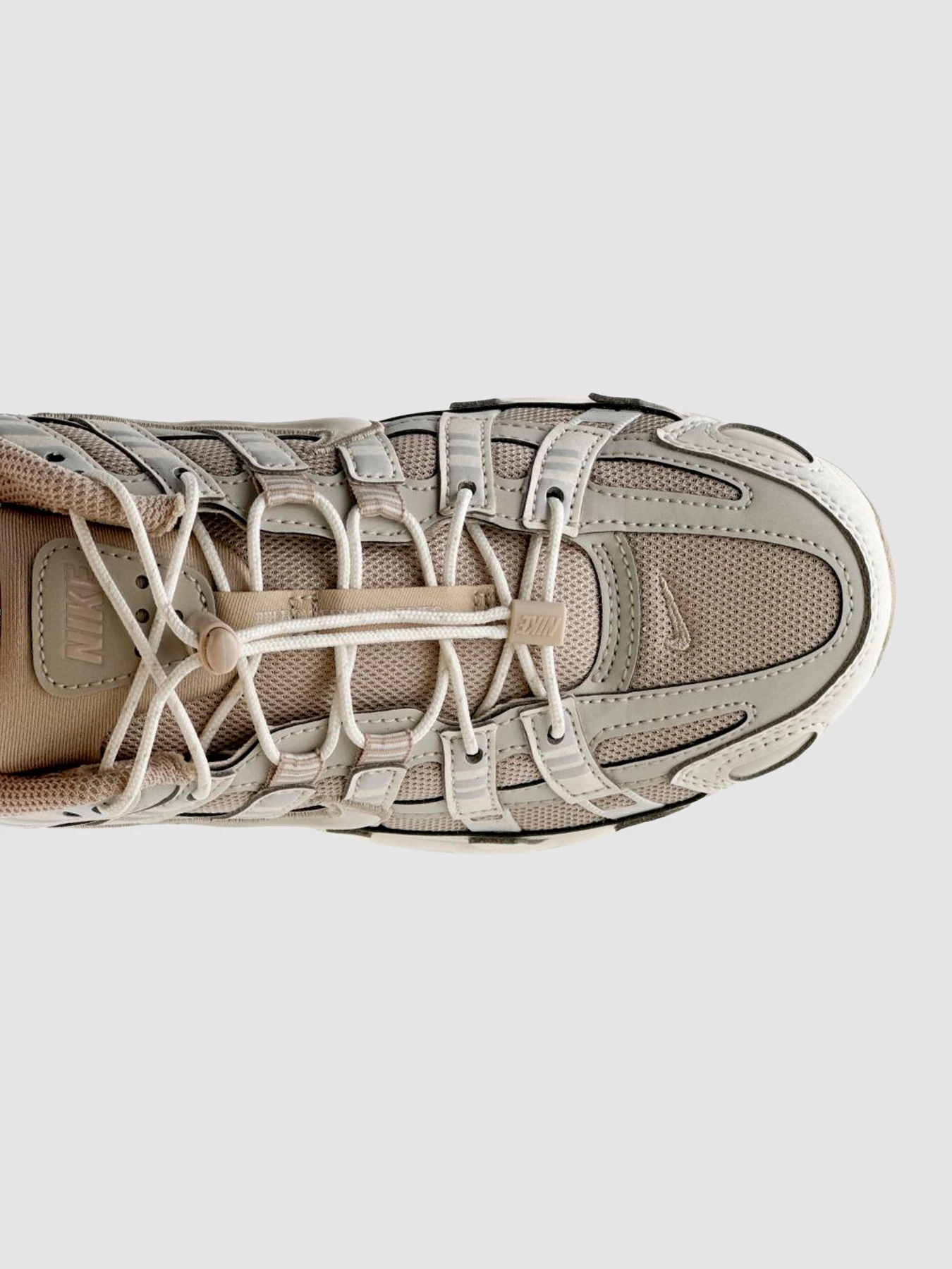 Кроссовки NIKE P-6000 модель IM5237-100 Фото