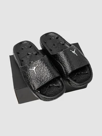 Шлёпанцы Jordan Franchise Shower Slides модель HQ2163-001 Фото